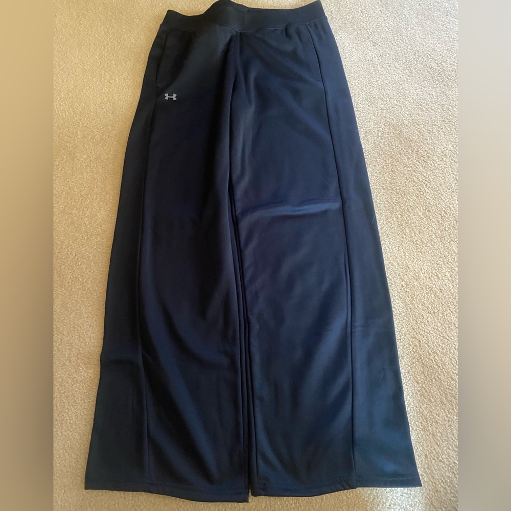 Women’s under Armour track pants